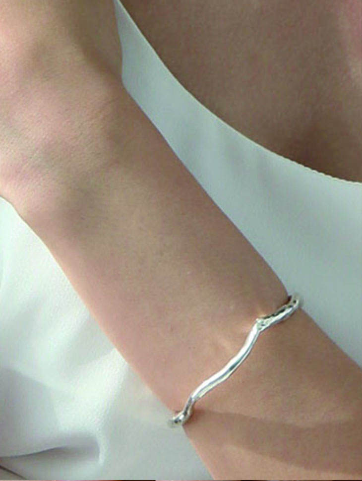 [モノNOR型ウェア] Gentle Wave Open Bracelet 韓国