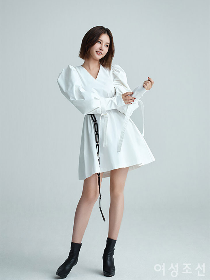 DINT CELEB<br><br> Magazine 'Women's Chosun'<br> Park Eun-ji<br><br> D9301韓国